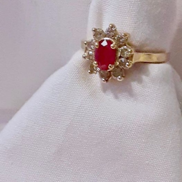 14K Yellow Gold Genuine Oval Ruby and Diamond Princess Style Ring Sz 6 - Picture 5 of 8